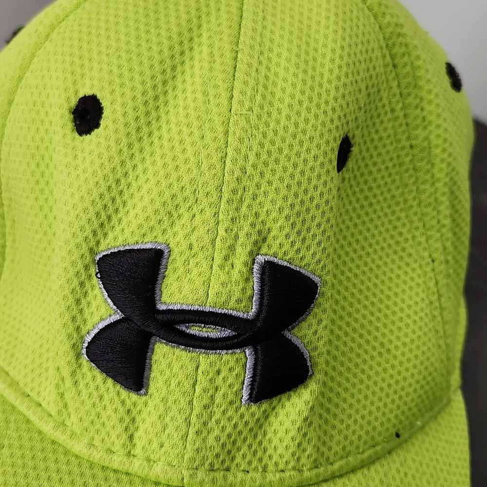 Under armour hat - Picture 2 of 5